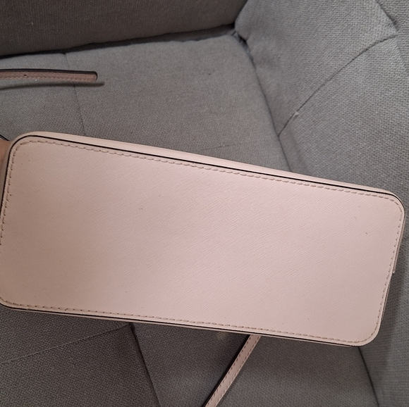 Michael Kors Purse - Picture 4 of 6